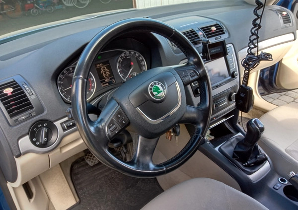 Skoda Octavia cena 25500 przebieg: 325000, rok produkcji 2012 z Zelów małe 67